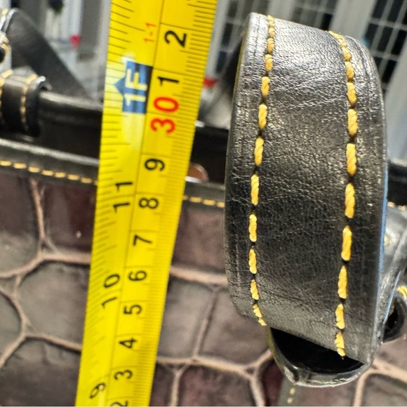 DOONEY & BOURKE CROC EMBOSSED COGNAC W/BLACK ACCENTS LEATHER TOTE SHOULDER BAG - Picture 12 of 16